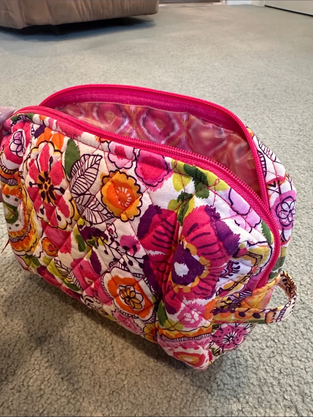 Vera Bradley Pink Floral Quilted Cosmetic Bag with Multicolor Blooms